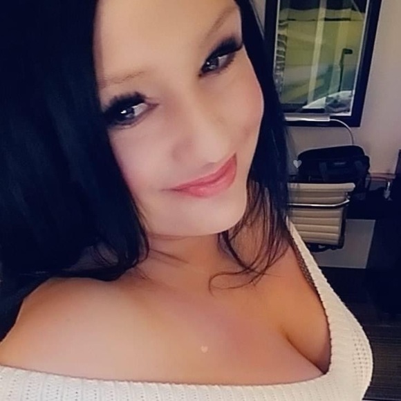 Meet your Posher, Dawn - Picture 6 of 8